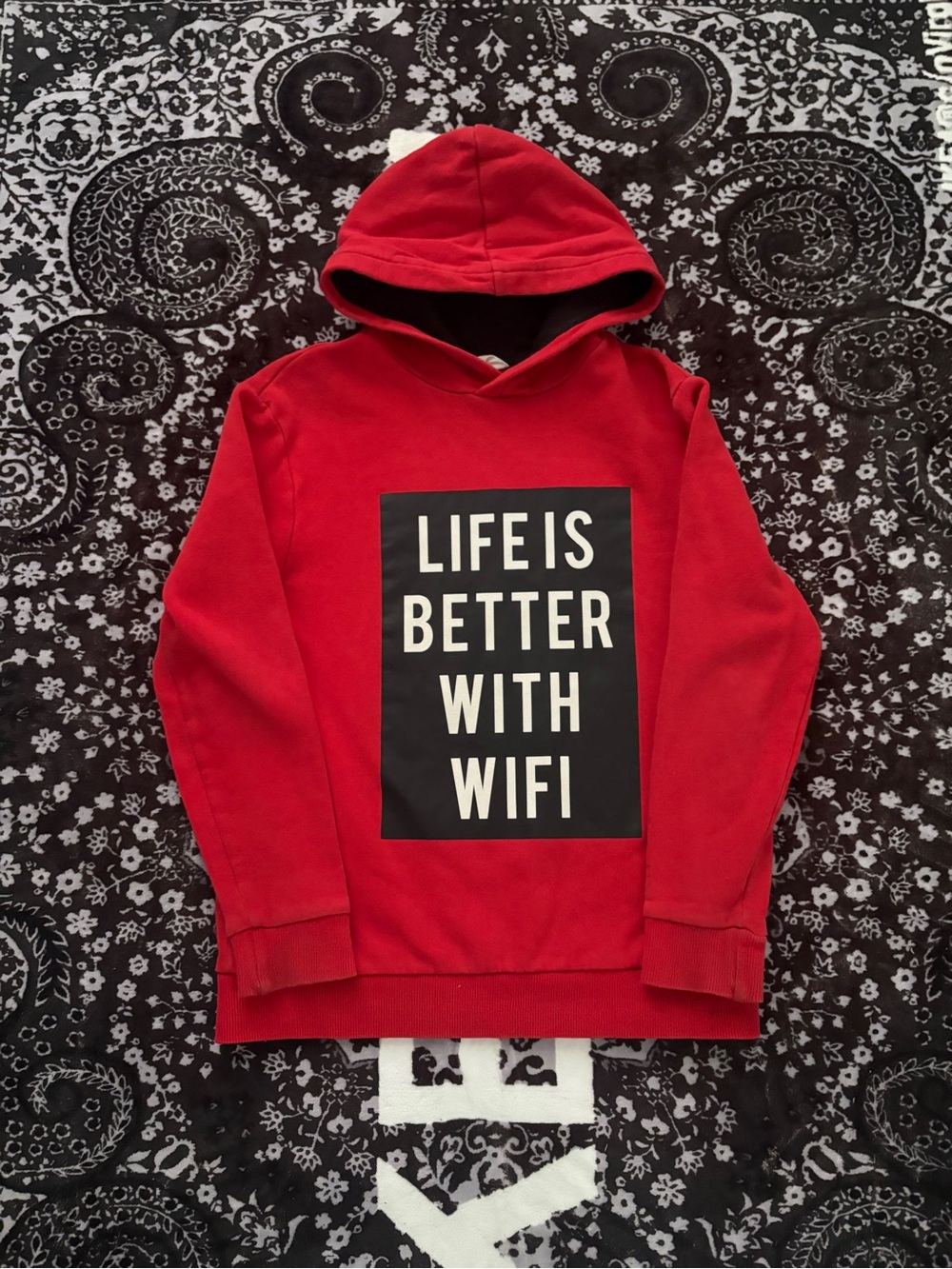 H&M Red Life Is Better With Wifi Hoodie Youth Kids Graphic Pullover Sweater